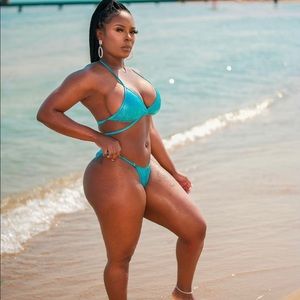 Beautiful 2pc swimwear 🦋